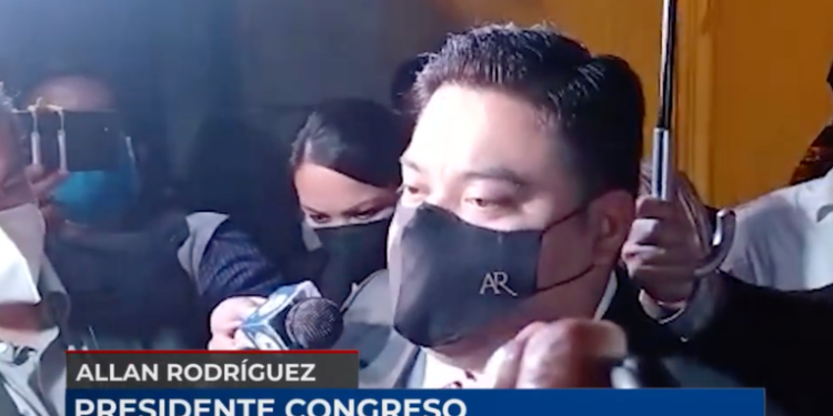 Presidente del Congreso de la República pide cordura y hace llamado al diálogo