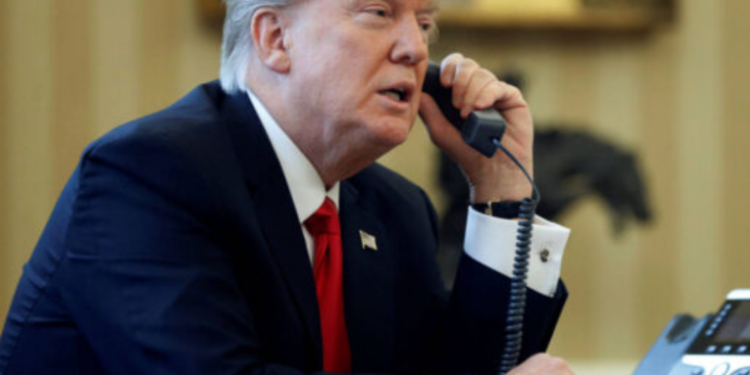 Presidente Donald Trump pide a un alto cargo de Georgia que le ayude a revertir resultados electorales