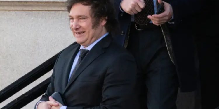 Presidente electo de Argentina culmina su visita en EE.UU.