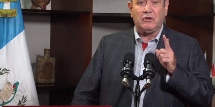 Presidente exige ante la ONU equidad en distribución de vacuna