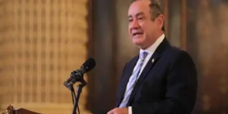 Presidente Giammattei asegura que no habrán restricciones por COVID-19