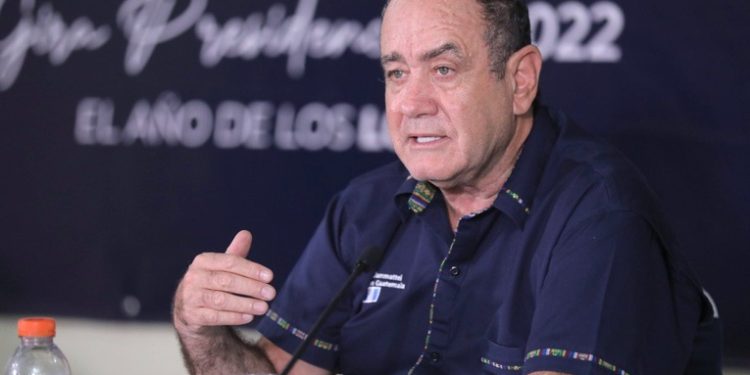 Presidente Giammattei continua con el análisis para nombrar al nuevo titular del MP