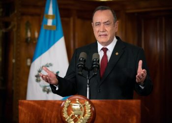 Presidente Giammattei invita a Bernardo Arévalo a unirse a mesa de diálogo de la OEA