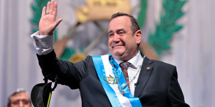 Presidente Giammattei se reunirá con secretario de la OEA