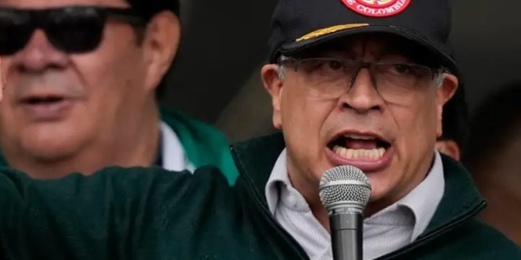 Presidente Gustavo Petro asegura que su gobierno no espía