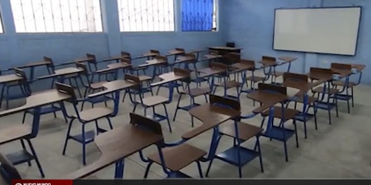 Presidente inaugura ciclo escolar