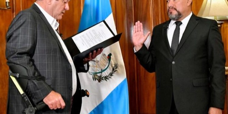 Presidente nombra a Wuelmer Ubener Gómez González procurador general de la Nación 2022-2026