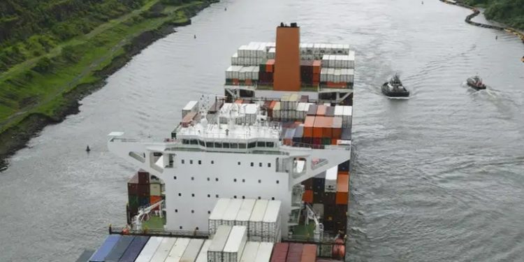 Presidentes panameños a Trump: el Canal no es negociable