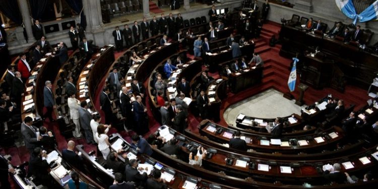 Presupuesto del 2022 se eleva 6 mil millones más de lo aprobado aseguran diputados