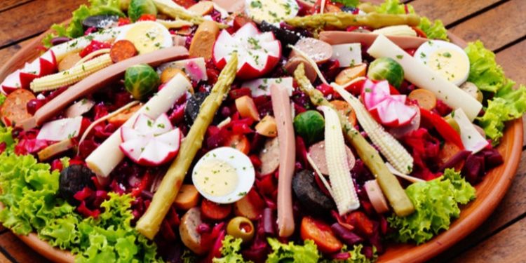 Prevén aumento de precios de productos para el tradicional fiambre