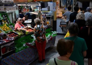 Primer dato de inflación de Milei: Argentina marca récord de 25,5 % en diciembre y llega a 211,4 % anual
