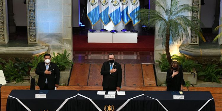 Primer Informe de Gobierno se ve empañado por la pandemia del Covid-19