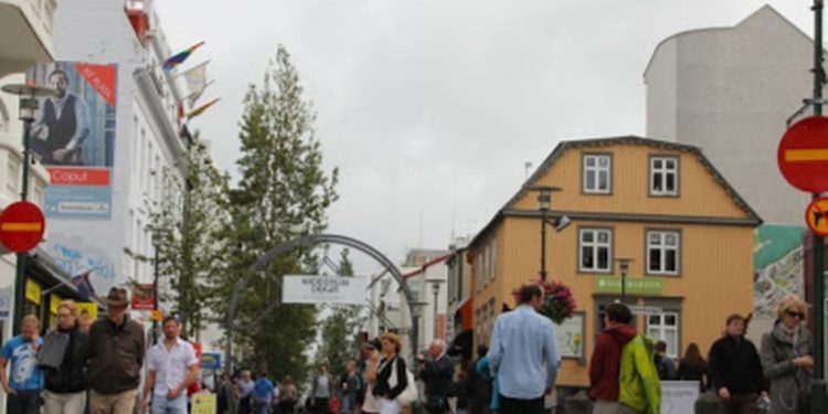 Primer paí­s de Europa que quita todas las restricciones contra el covid-19