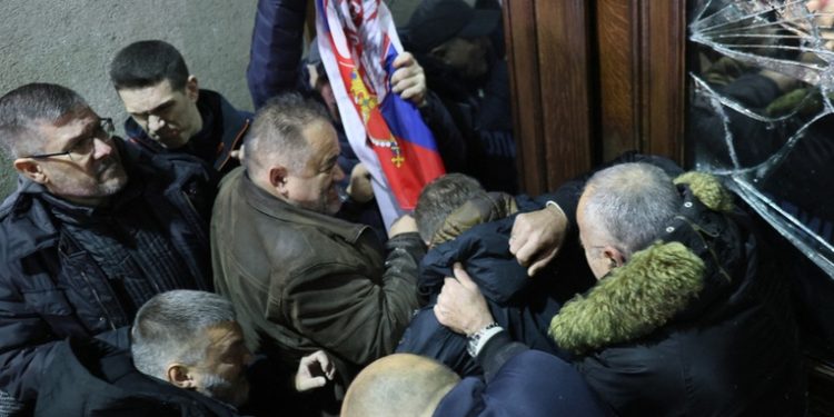 Primera ministra serbia agradece a los servicios especiales rusos su advertencia sobre los disturbios en Belgrado