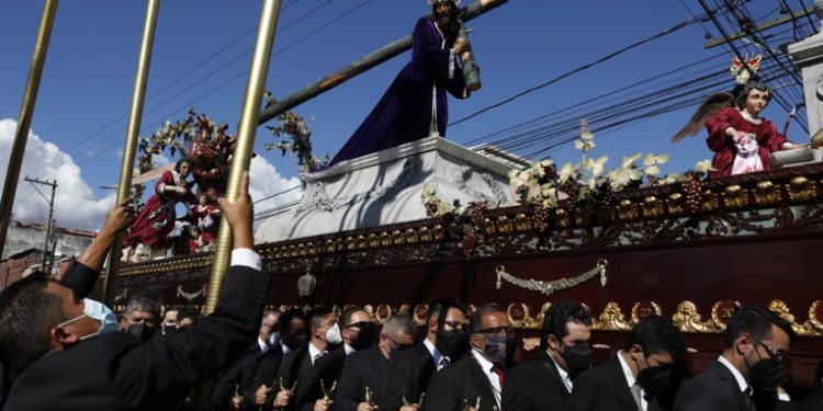 Primera procesión de cuaresma recorre calles de la capital