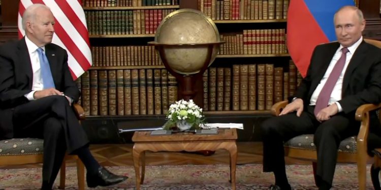 Primeras palabras entre Putin y Biden