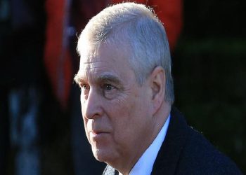 Prí­ncipe Andrés niega formalmente acusaciones de abuso sexual a menor