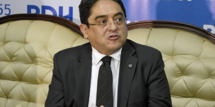 Procurador de los Derechos Humanos interpone amparo en la CC