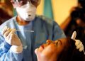 Promedio de casos diarios sigue en 900
