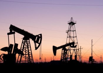 Pronostican que el precio del petróleo alcanzará los 110 dólares por barril en el segundo trimestre de 2022