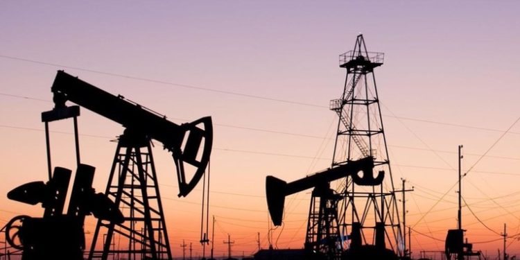 Pronostican que el precio del petróleo alcanzará los 110 dólares por barril en el segundo trimestre de 2022