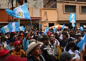 Protestas continuarán hasta que renuncien 4 funcionarios judiciales