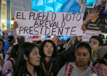 Protestas en Guatemala en apoyo a presidente electo muestran voluntad de defender la democracia