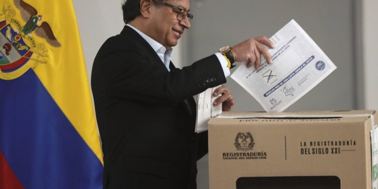Publican los primeros resultados de las elecciones regionales en Colombia