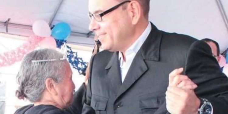 Â¿Puede el TSE rechazar la candidatura de Manuel Baldizón?