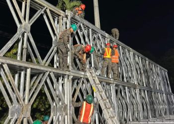 Puente provisional en ruta al pacífico será instalado hoy, entrará en uso domingo