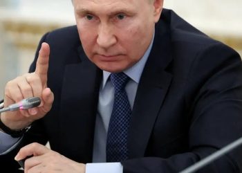 Putin conversa con sus aliados en medio de rebelión interna