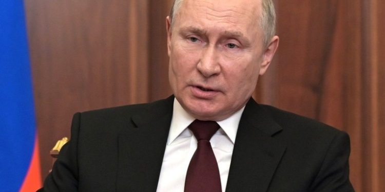 Putin decide realizar una operación militar especial para defender Donbass