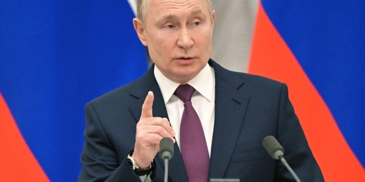 Putin decreta medidas de respuesta a las sanciones de EE.UU. y países aliados