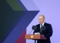Putin presume de potencia de armamento y dice que está dispuesto a compartirla con sus aliados