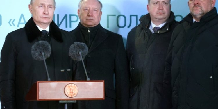 Putin: 'Rusia lanza producción en serie de buques de guerra de diferentes clases'