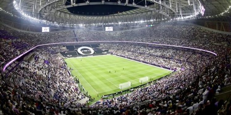 Qatar inaugura con una fiesta el último estadio antes del Mundial de Fútbol