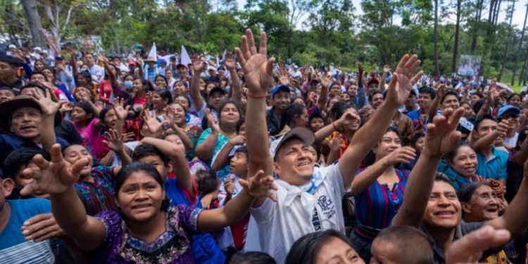 ¿Qué está en juego en las elecciones en Guatemala tras agitada campaña electoral?