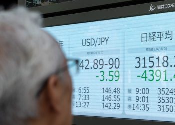 ¿Qué hay detrás del pánico financiero en las bolsas de Asia y de Europa?