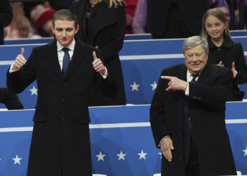 Qué se sabe de Barron, el hijo menor de Trump al que le atribuyó parte de su victoria