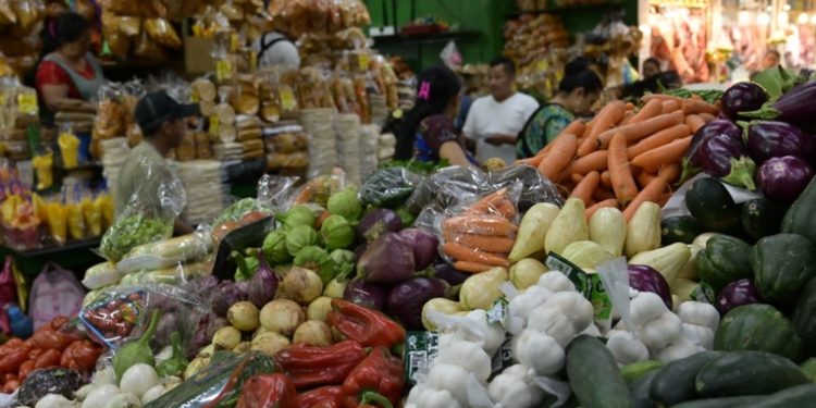 Quejas por el aumento de precios en la canasta básica se duplican en octubre
