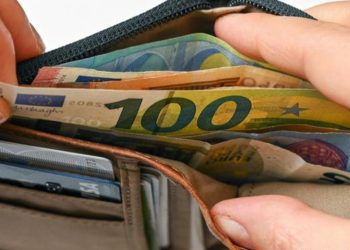 Â¿Quiénes se benefician con la caí­da del euro?