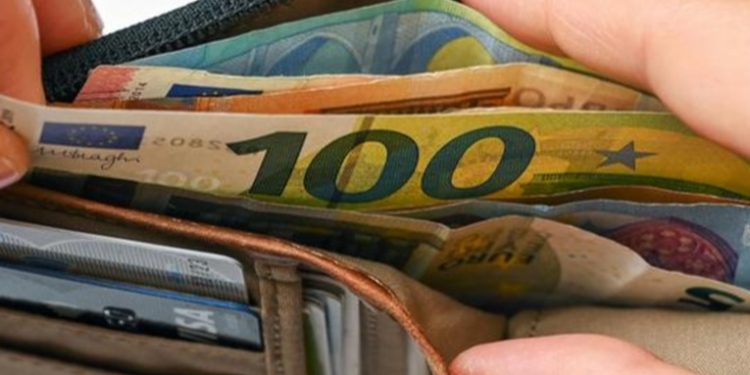 Â¿Quiénes se benefician con la caí­da del euro?