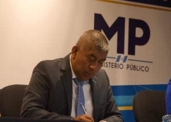 Rafael Curruchiche inicia trámites en el TSE para postularse como magistrado de la Corte de Apelaciones