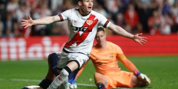 Rayo Vallecano 2-1 Barcelona: El Rayo vuelve a atascar al Barí§a y le complica las cuentas para el alirón