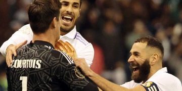 Real Madrid pasa a la final de la Supercopa tras imponerse al Valencia en los penaltis