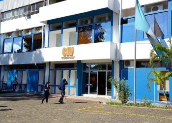 Realiza exhaustiva revisión de contratos en el Ministerio de Comunicaciones, mandatario asegura que se han detectado graves actos de corrupción
