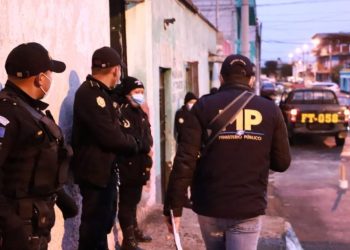 Realizan allanamientos contra el narcomenudeo en Zacapa