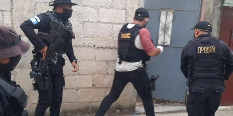 Realizan más allanamientos en contra de estructuras dedicadas a la extorsión