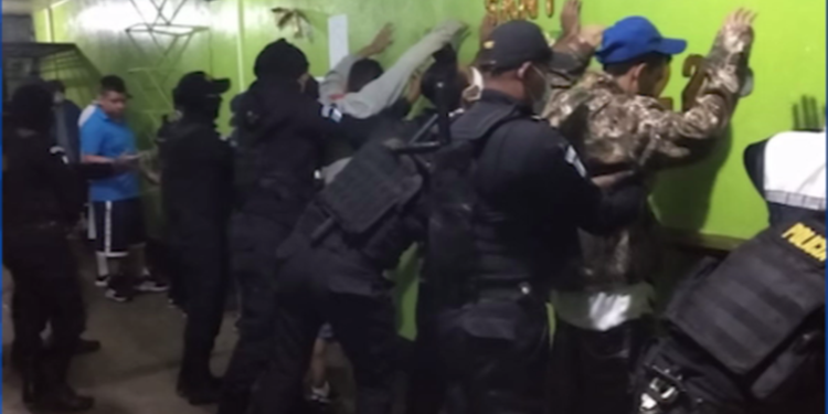 Realizan requisa en la Cárcel El Boquerón en busca de contrarrestar extorsiones