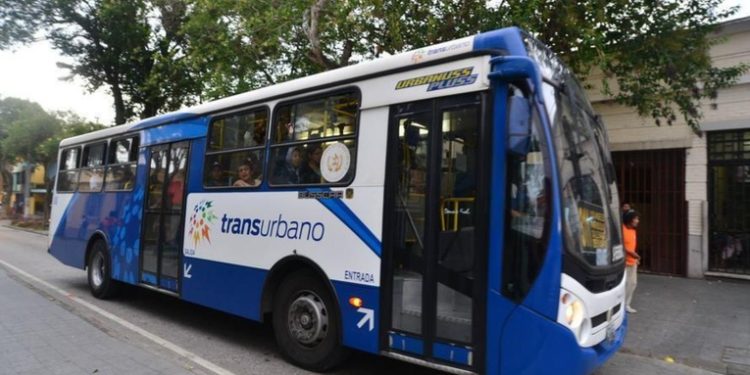 Realizan reunión con personal de la municipalidad capitalina por aumento al pasaje del transurbano